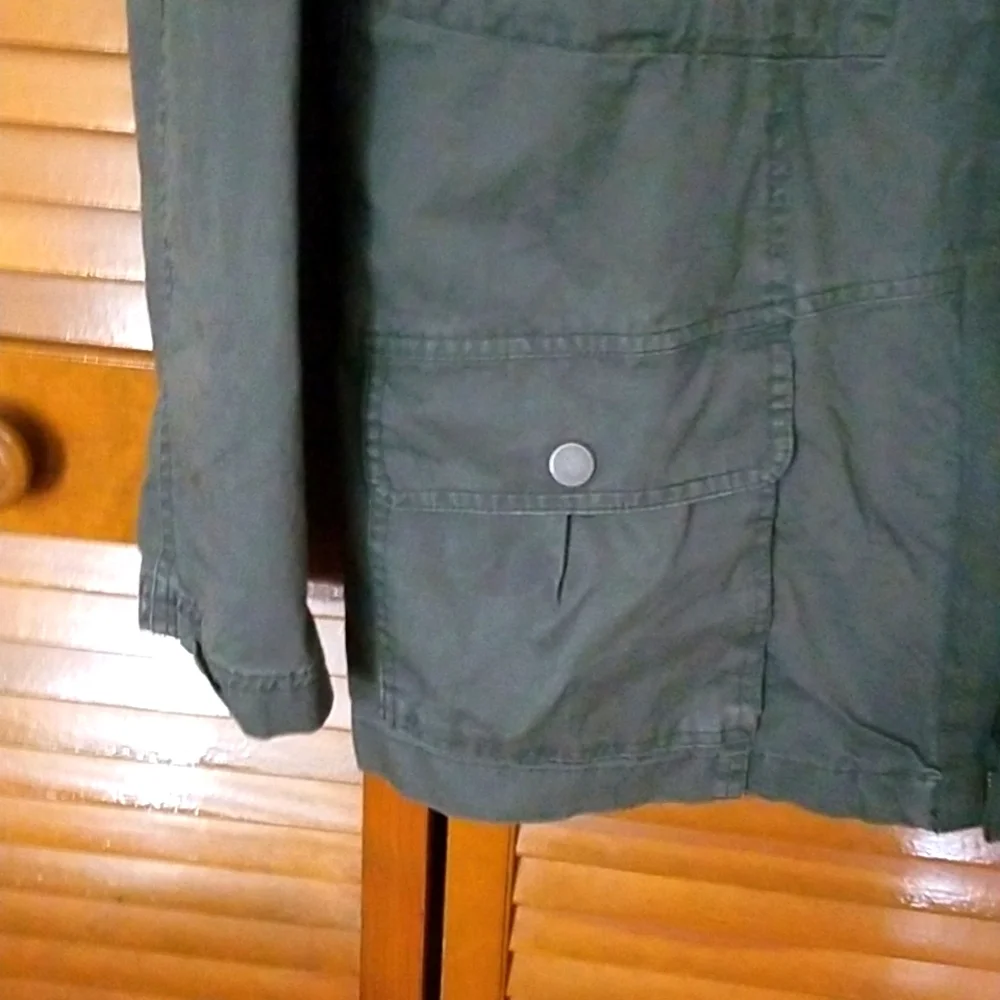 Parka - Picture 3 of 6